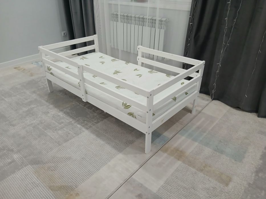 Продам кроватку детскую