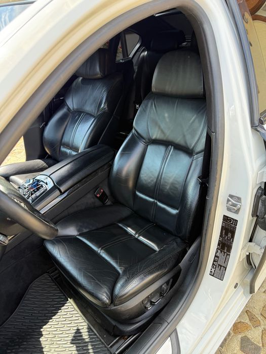 BMW SERIA 7 F01 -740D -M pachet