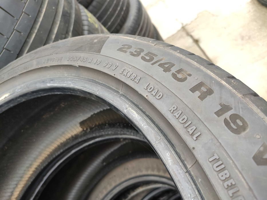 2бр Летни гуми 235 45 19 - Continental