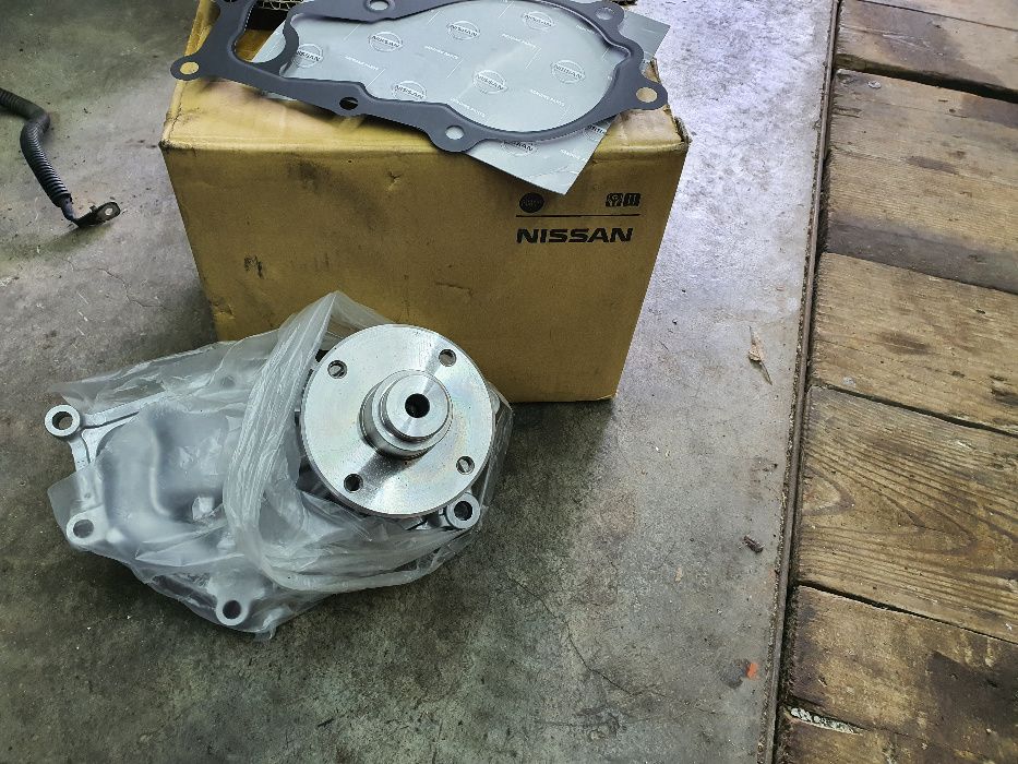 Рено маскот нисан renault nissan водна помпа нова