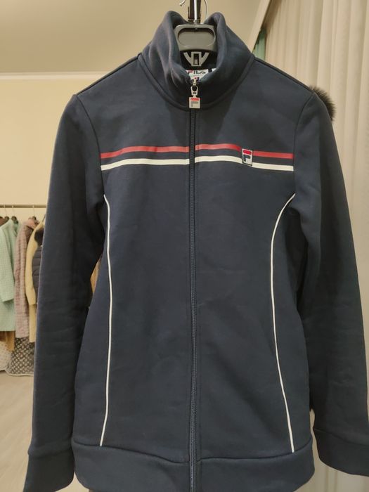 Fila Олимпийка женская б/у 40-42 размер в хорошем состоянии