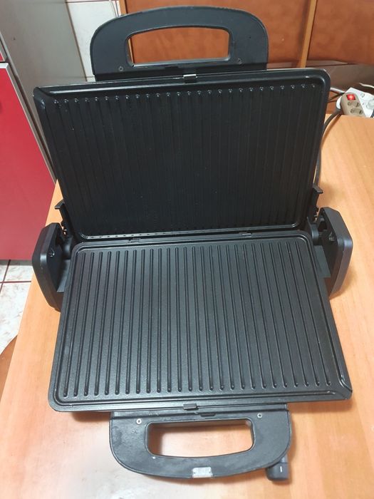 Vând gratar gorenje