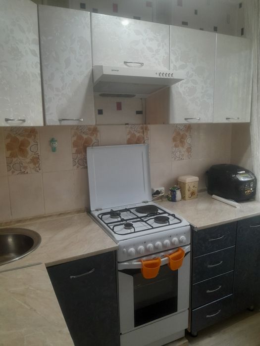 Продам кухонный гарнитур.