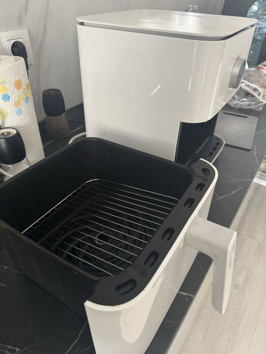Friteuza fara ulei Xiaomi Smart Air Fryer BHR7358EU 1800W - 6.5l  Aplicatie Xiaomi Home Temperatura ajustabila Alb