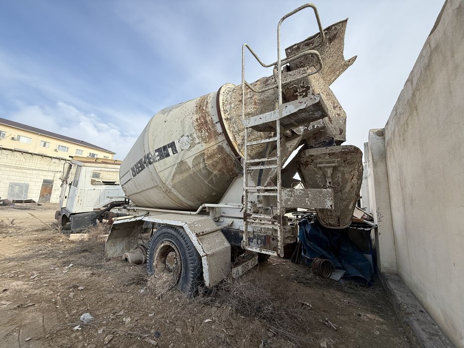 автобетоносмеситель liebherr миксер бетомешалка