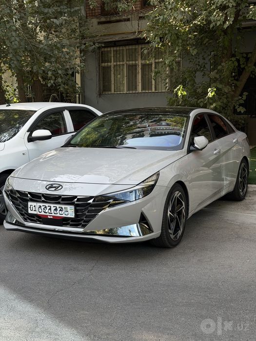 Hyundai Elantra 2.0 CN7 Full option