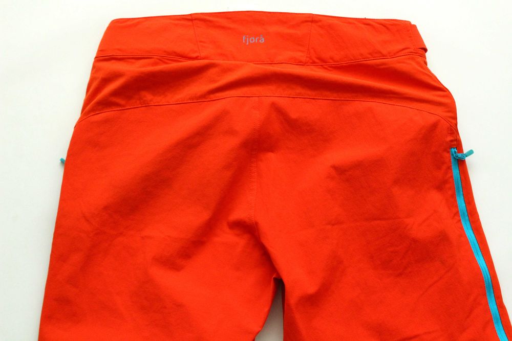 NORRONA Fjora Flex1; BERGHAUS - унисекс туристически и MTB панталони, размер М