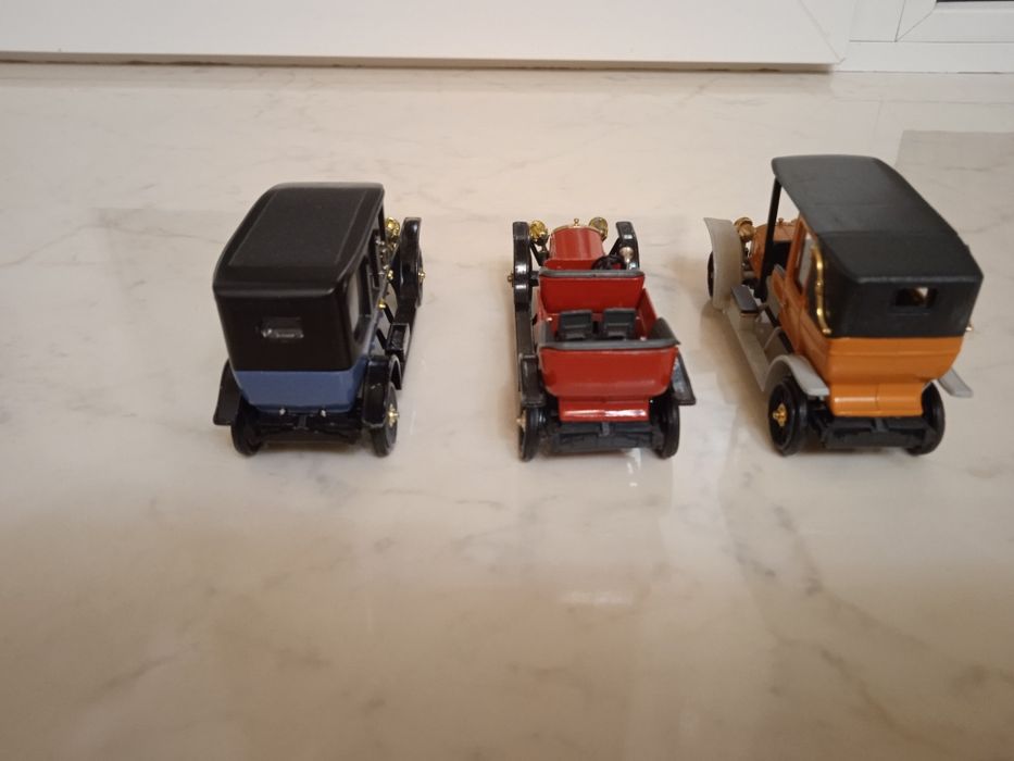 Модель автомобиля Руссо-Балт "Лимузин -Берлин"