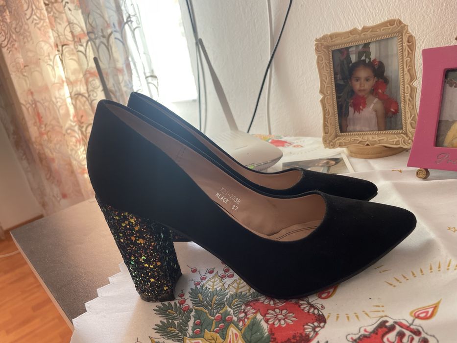 pantofi cu toc eleganti