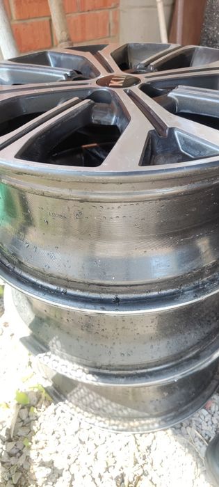 Диски размер 16 на KIA 3 штуки