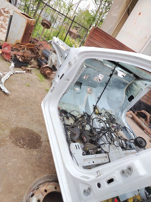 Koblt eshiklari sotiladi