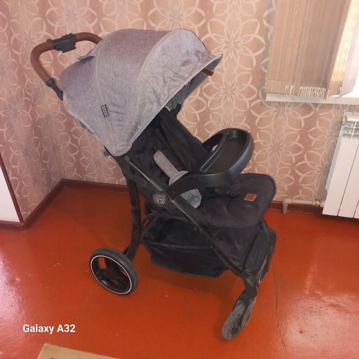 Детская коляска.