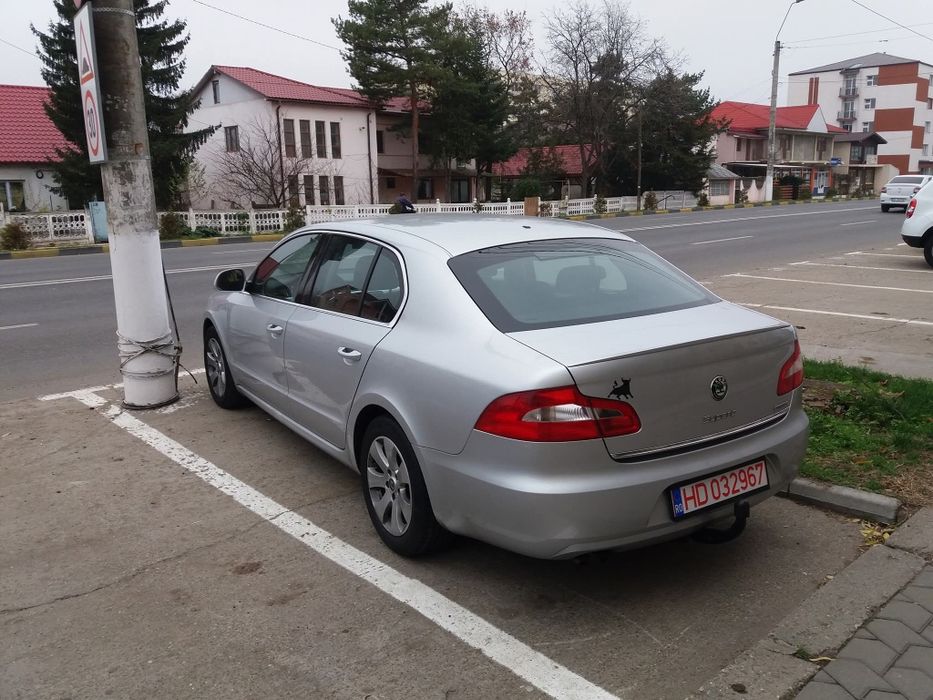 SKODA Superb 2012 — imagine 4