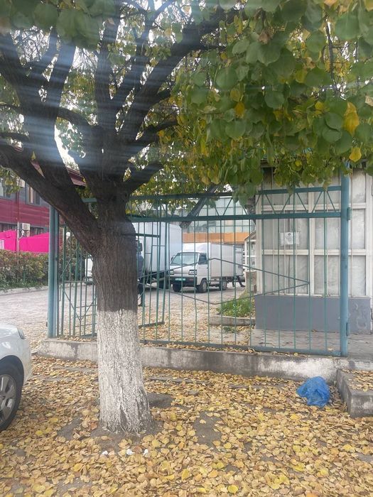 Продаётся отдельно стоящий здания  17 соток