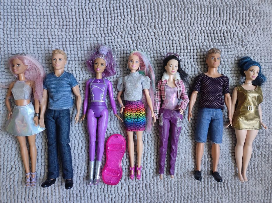 Продам фирменных кукол Барби игрушки для девочек