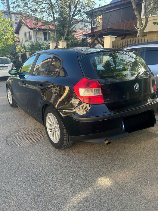 De vanzare, BMW 1