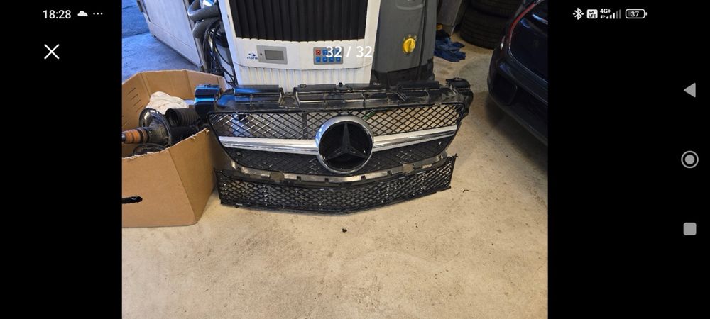 Предна решетка за Мерцедес SLK 2012