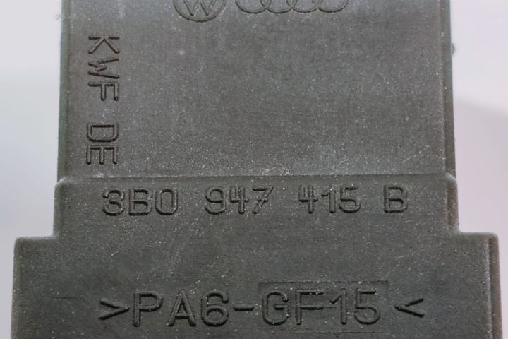 Lampa usa 3B0947415B Audi A4 B6