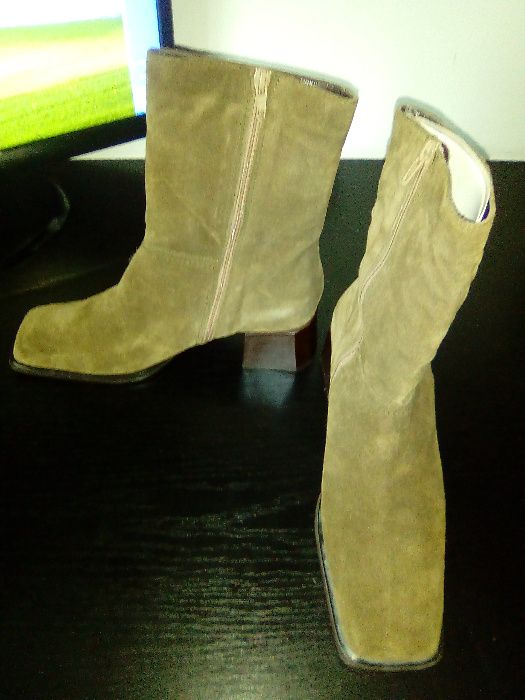 Cisme din piele intoarsa maro 39 ( 26 cm)
