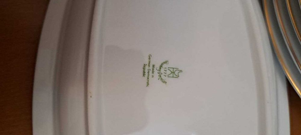 Сервиз столовый на 12 персон новый , Германия.