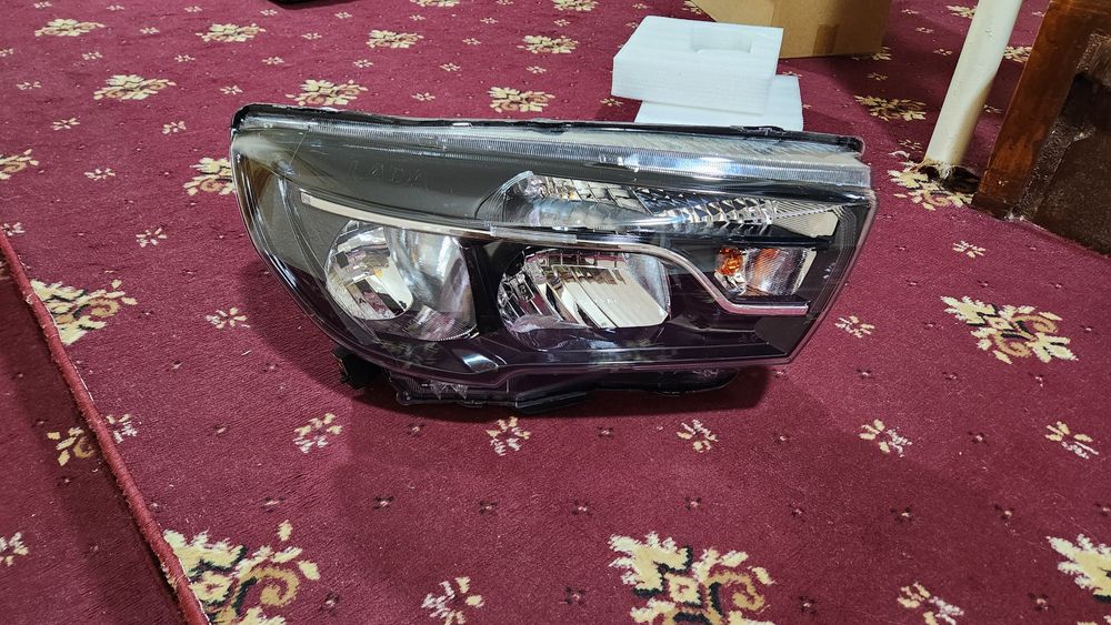 Lada vesta ong taraf farasi yengi