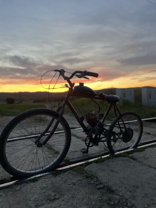 Bicicleta cu motor 80cc