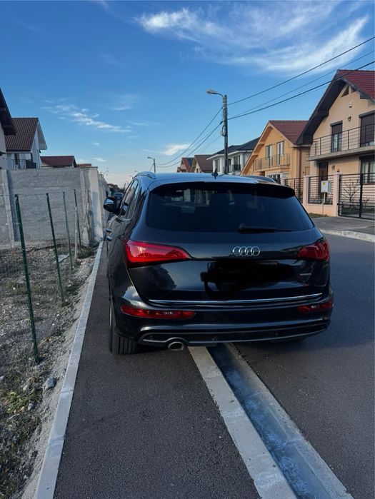 Audi Q5 S-line 2,0 Disel