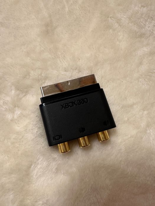 Official Microsoft Xbox 360 adaptor to 3 RCA AV Audio Video Wii PS3