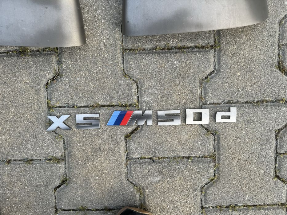 Оригинални Капаци за огледала предна решетка Бъбреци  за BMW X5 G05