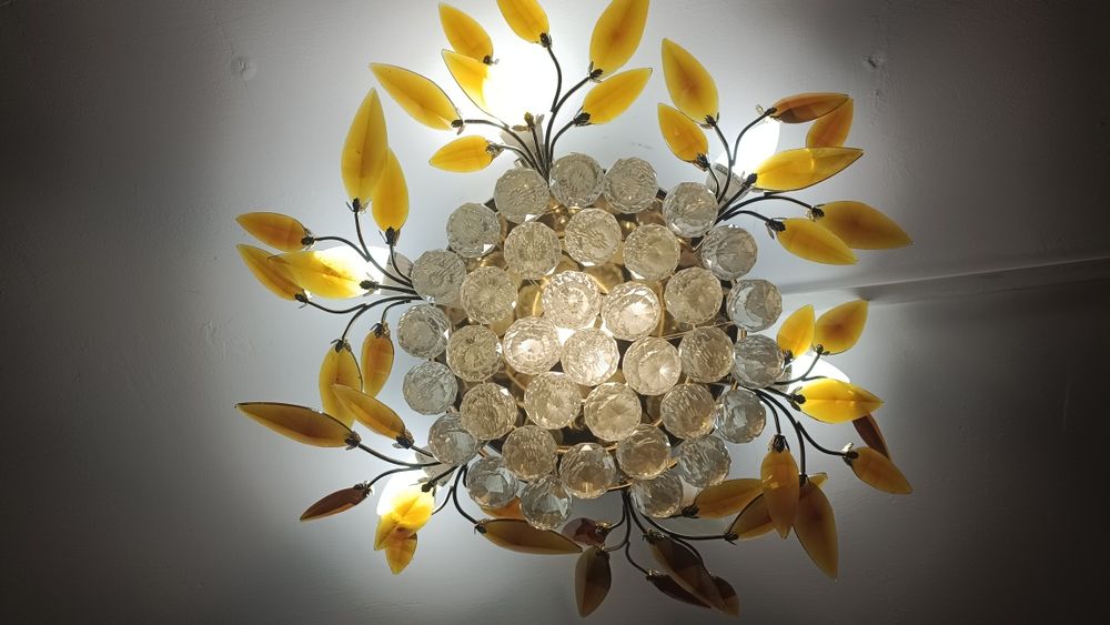 продам люстры красивые, торг имеется