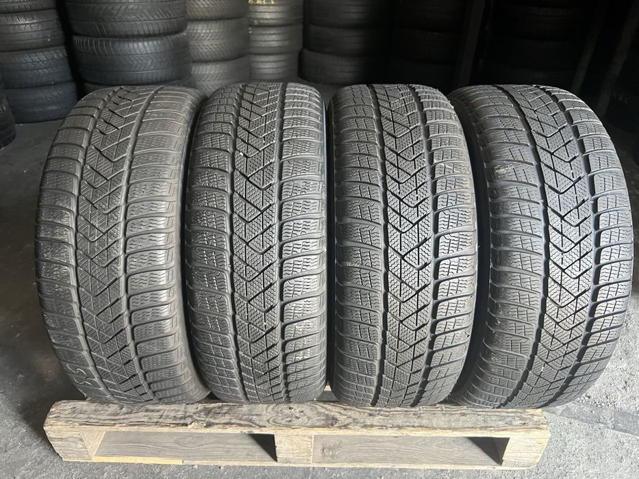 4 anvelope iarna 225/50/17 Pirelli Runflat DOT 2024!