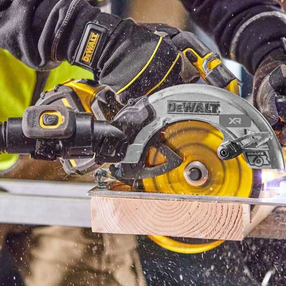 Циркуляр акумулаторен DeWALT DCS573NT, 18 V, 190 mm