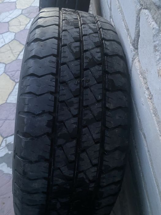 Продам шину Гудьер 205/65/15 С