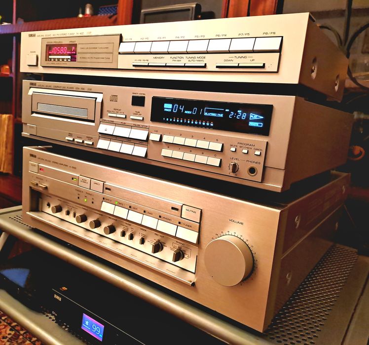 Amplificator YAMAHA A-1000+player CDX-700+tuner TX-400 made in Japan
