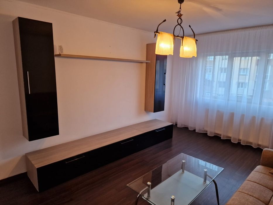 Apartament de închiriat  2 camere - Grui, Câmpulung