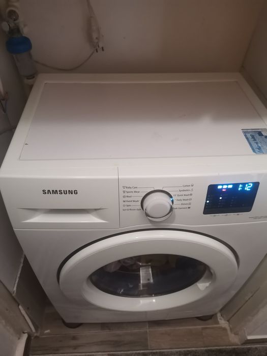Vând mașina spălat Samsung.
