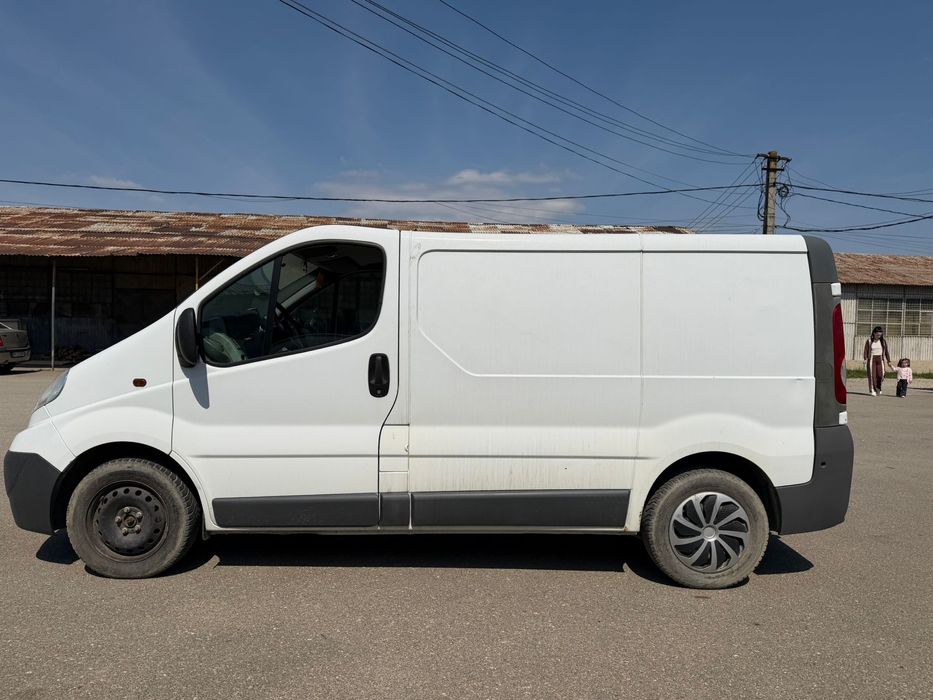 OPEL VIVARO 2.0 CDTI | Dubă marfă | Întreținută | Preț negociabil