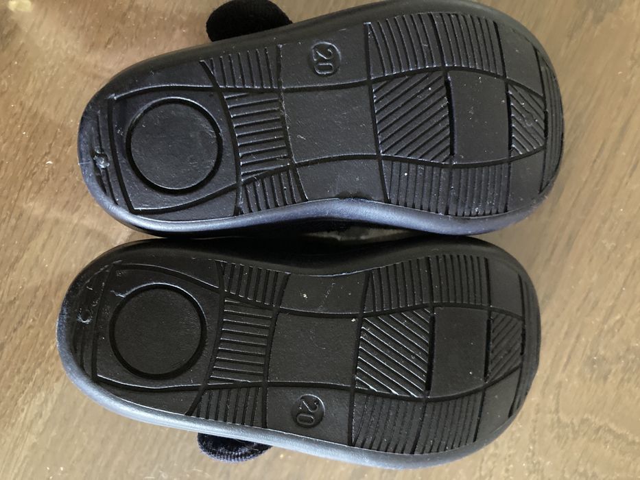 Бебешки ботушки и пантофи