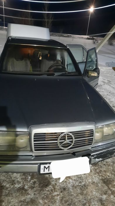 Мерседес бенс 124