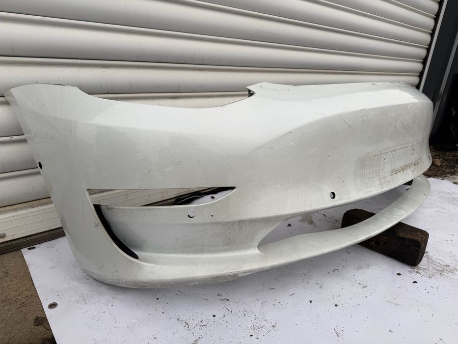 Предна броня за Tesla Model 3 (2017-2021)