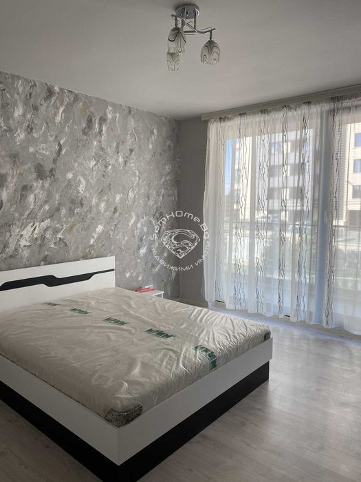 Дава се под наем Тристаен апартамент в Варна, Бриз - 125 кв.м за 1200 € - Снимка #4