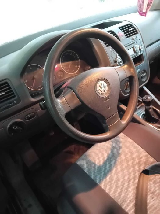 Volkswagen Golf 2008 diesel, 2.264 € — imagine 3