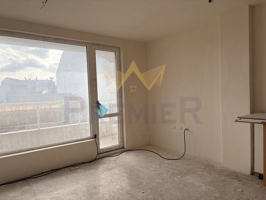 Продава се Тристаен апартамент в Поморие - 107 кв.м за 954 €/кв.м - Снимка #1
