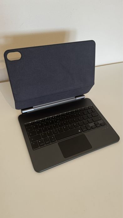 iPad-қа арналған Magic Keyboard, 10 шы поколение (трекпадпен)