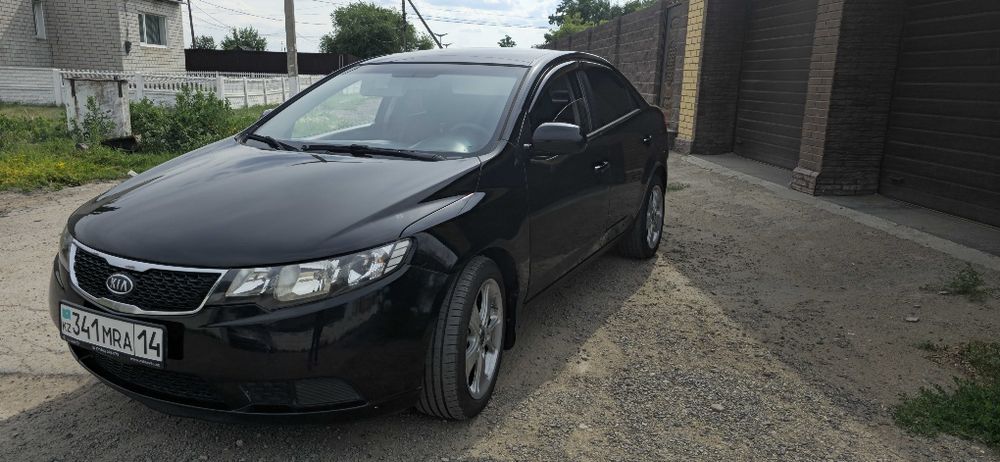 Продам Kia cerato 2011
