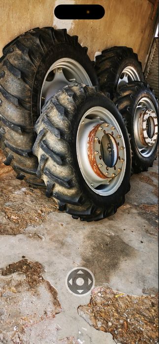 Тесни джанти с гуми за New HOLLAND