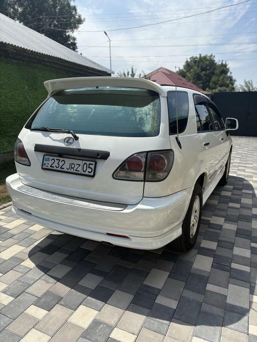 Продам авто Lexus RX 300
