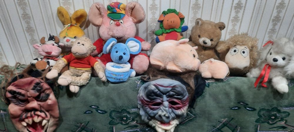 Продаю игрушки мягкие, маски
