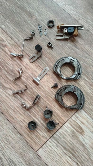 запчасти для швейной машинки СССР и иглы №90