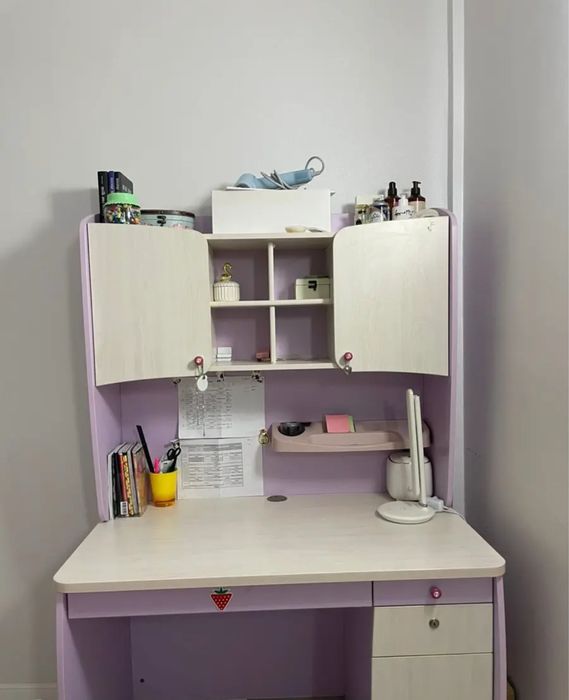 Продам письменный стол подростковый фирмы Cilek Turkey